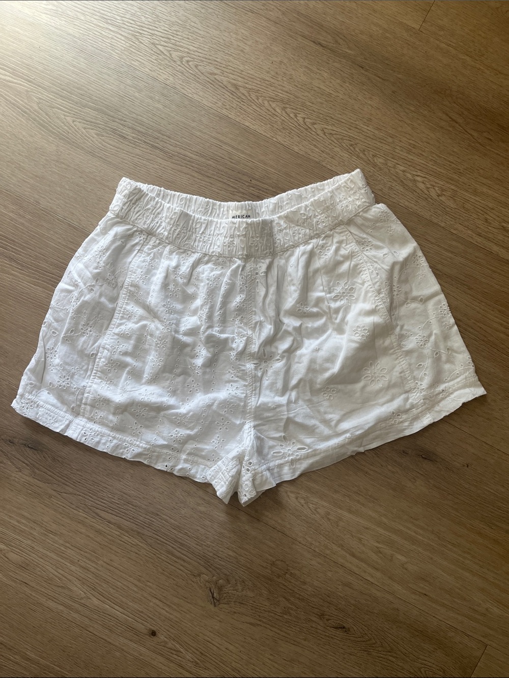 American Eagle Womens White Eyelet Cotton Shorts